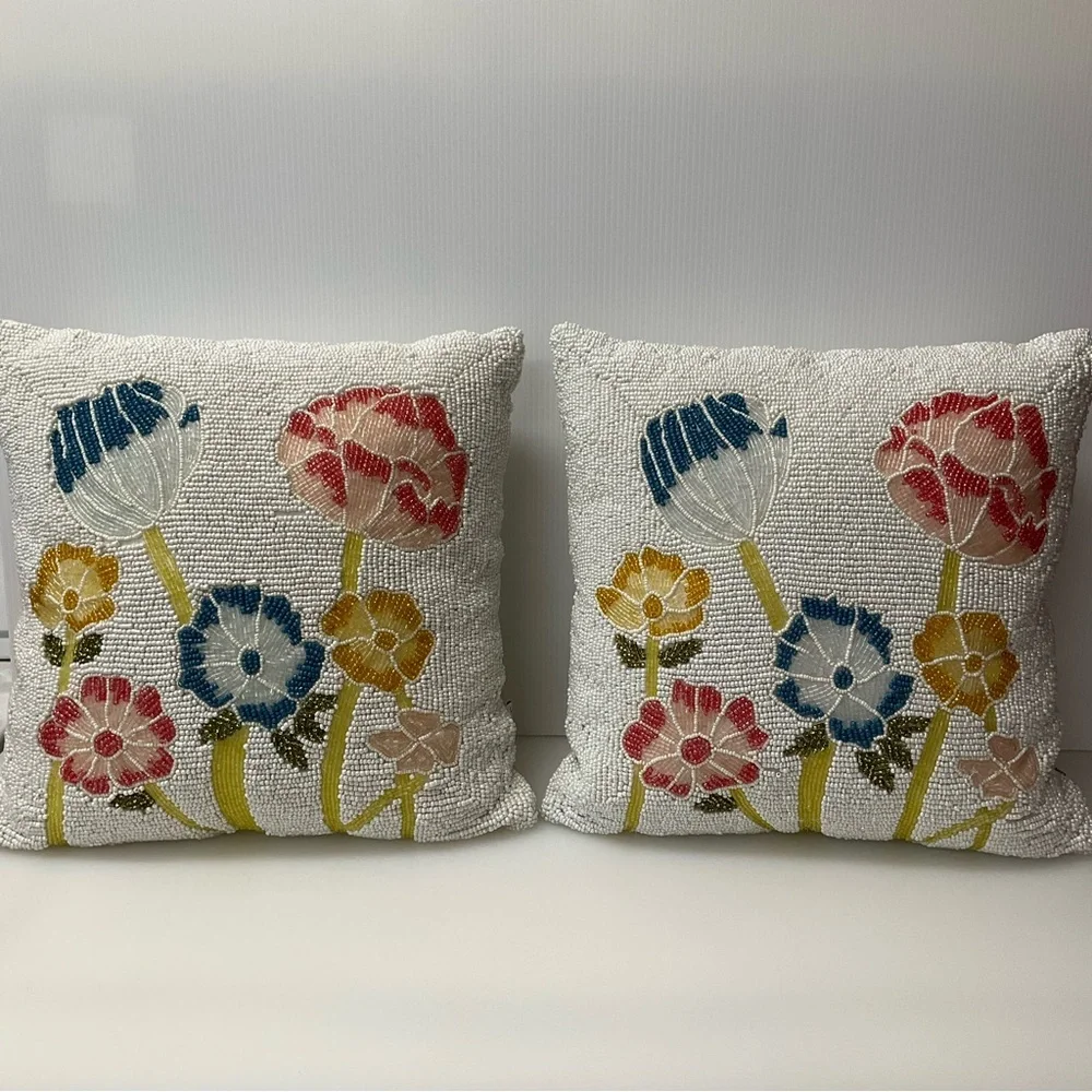 PRIMROSE VINTAGE Pillows Set of 2 Beaded Zipper Back Square Flowers Cream +